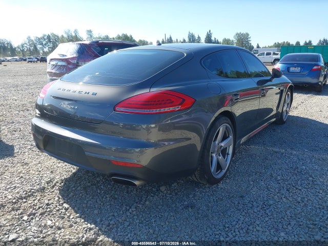 صورة 4 لـ 2015 Porsche PANAMERA 4