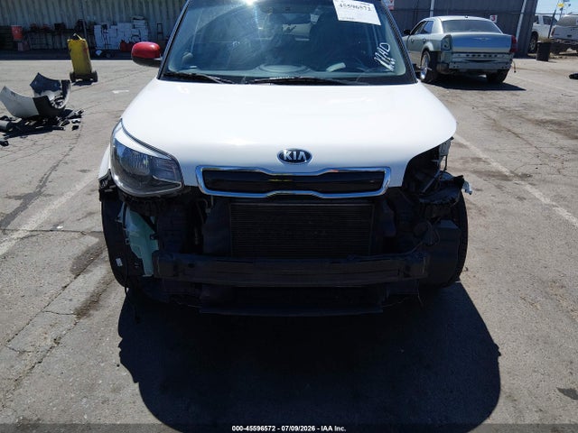 2016 KIA SOUL + 照片 6