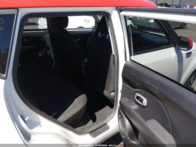 2016 KIA SOUL + 照片 8