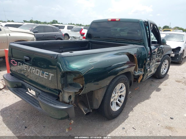 2002 Chevrolet SILVERADO 1500 LS photo 4