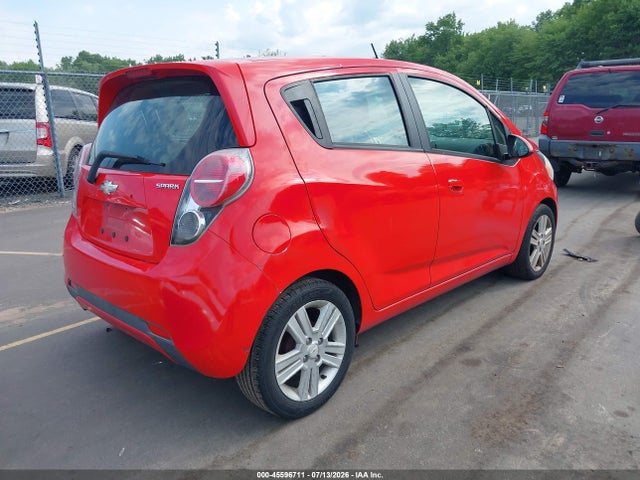 2015 Chevrolet SPARK 1LT CVT — фото 4