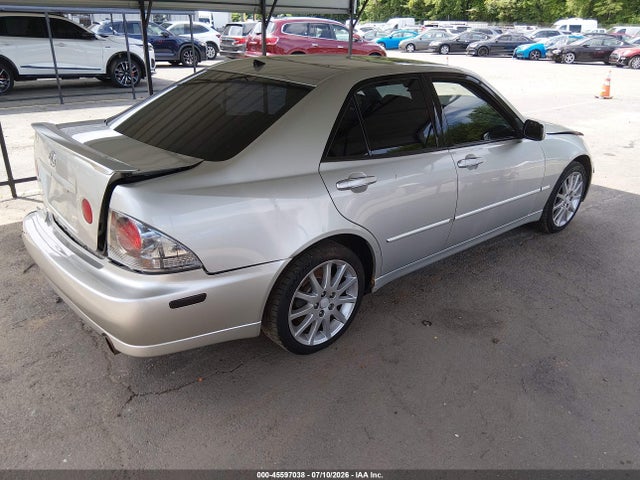 2004 Lexus IS 300 — фото 4