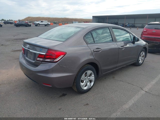 2015 Honda CIVIC LX — фото 4