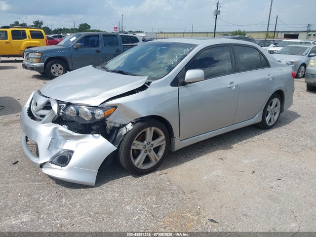 2013 Toyota COROLLA S 照片 2