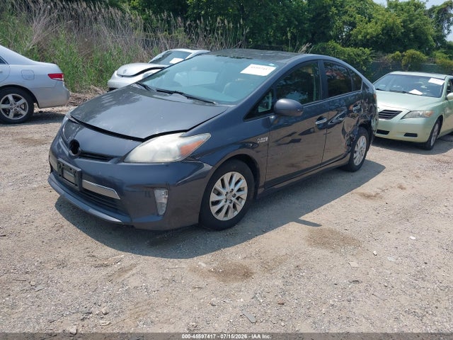 2014 Toyota PRIUS PLUG-IN 照片 2