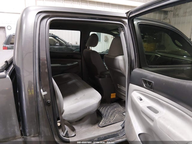 صورة 8 لـ 2011 Toyota TACOMA BASE V6