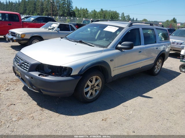 2002 Volvo V70 XC 照片 2
