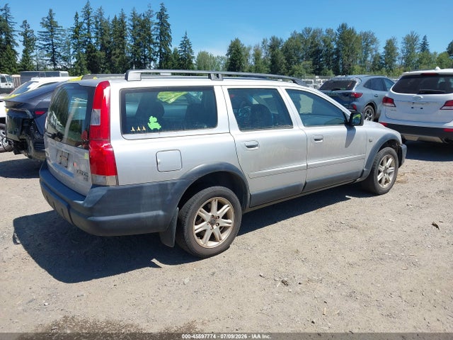 2002 Volvo V70 XC 照片 4