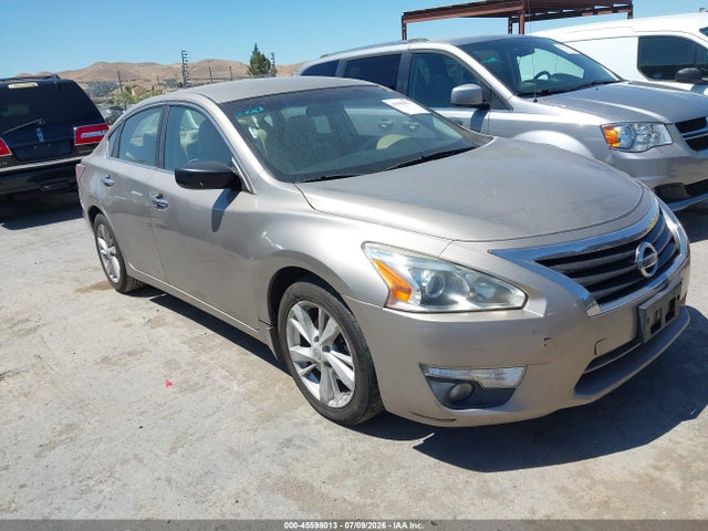2015 Nissan ALTIMA 2.5 SV photo 1