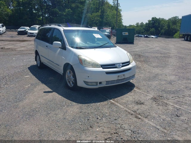2004 TOYOTA SIENNA XLE LIMITED
