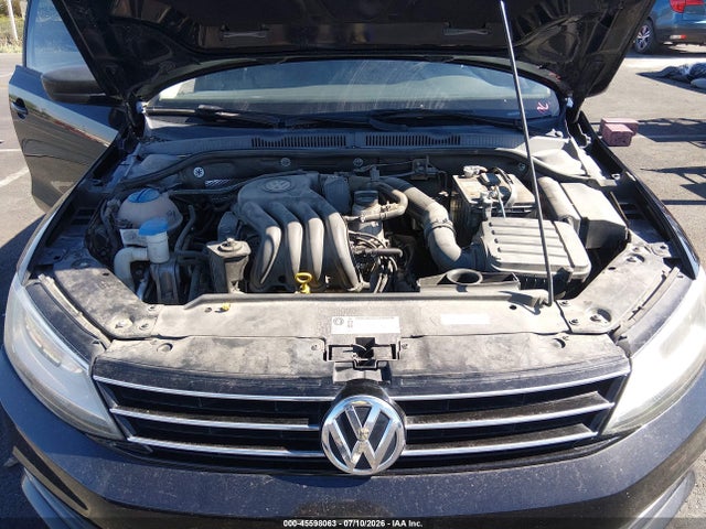 صورة 10 لـ 2015 Volkswagen JETTA 2.0L S