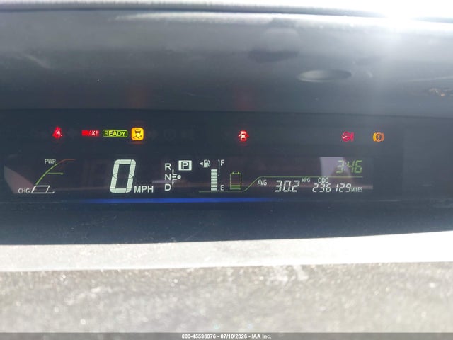 صورة 7 لـ 2013 Toyota PRIUS V THREE