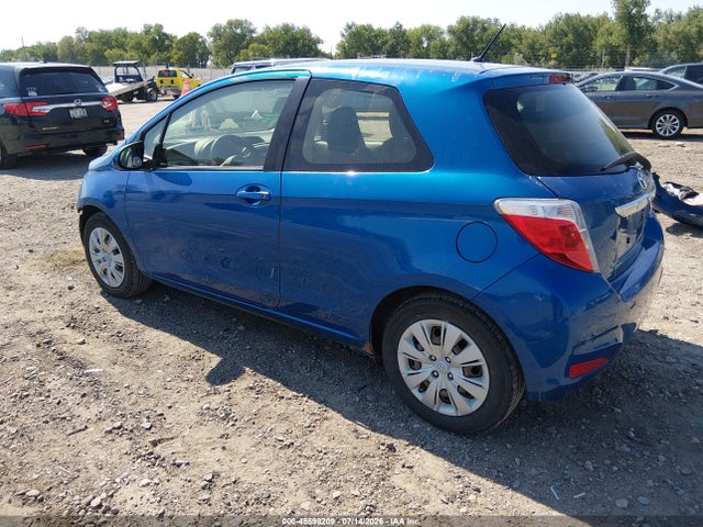 2012 Toyota YARIS L — фото 3