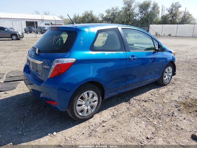 2012 Toyota YARIS L — фото 4