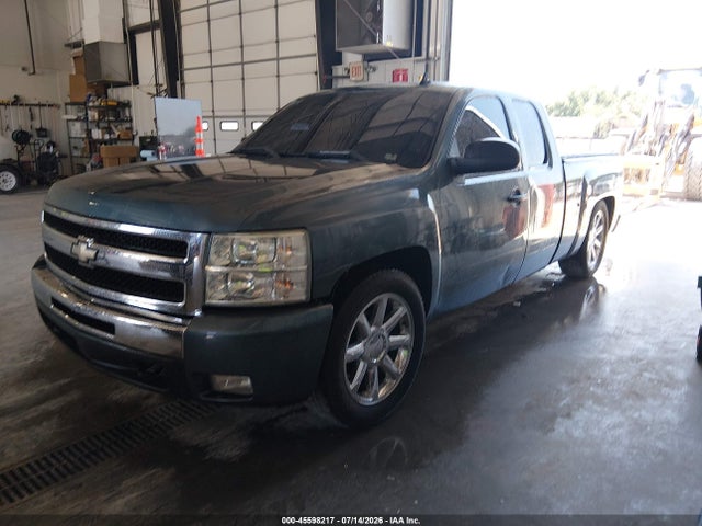 2009 Chevrolet SILVERADO 1500 LT 照片 2
