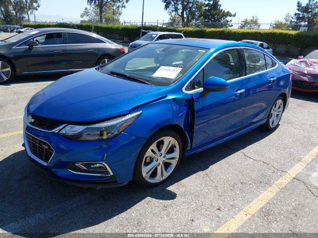 2017 Chevrolet CRUZE PREMIER AUTO photo 2