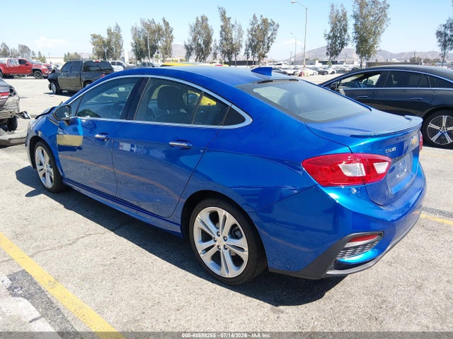 2017 Chevrolet CRUZE PREMIER AUTO photo 3