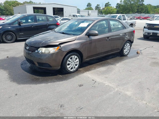 صورة 2 لـ 2013 KIA FORTE EX