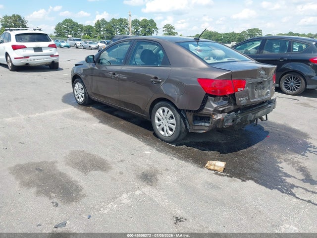 صورة 3 لـ 2013 KIA FORTE EX