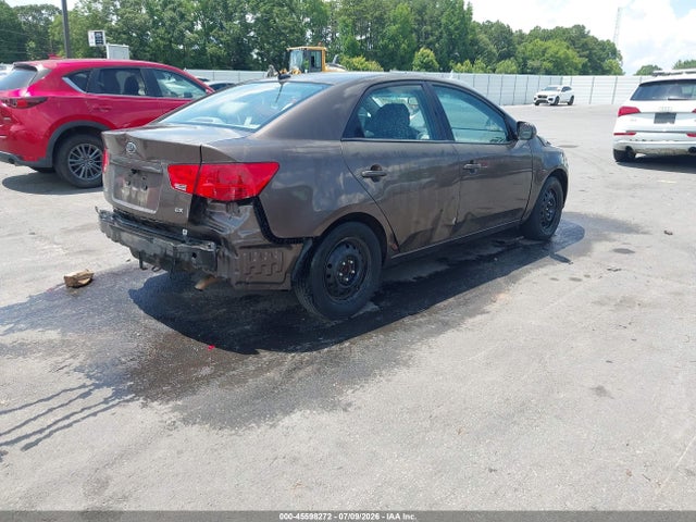 صورة 4 لـ 2013 KIA FORTE EX