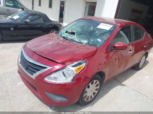 2017 Nissan VERSA 1.6 SV — фото 2