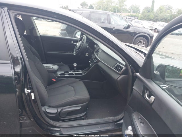 2016 KIA OPTIMA LX — фото 5