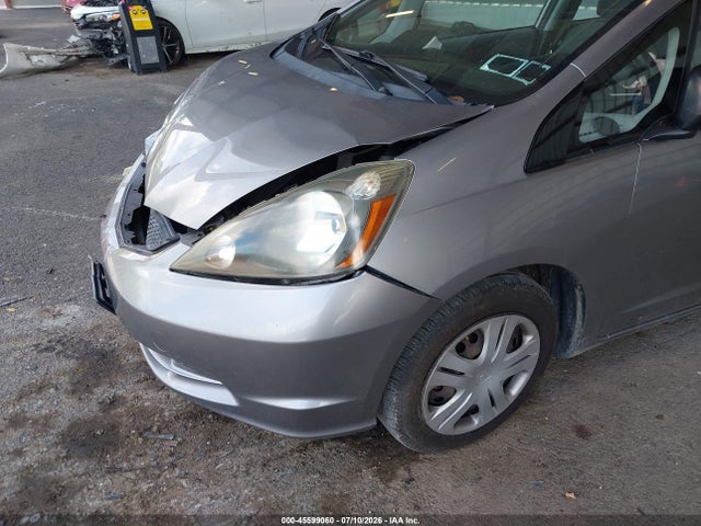 2010 Honda FIT — миниатюра 15