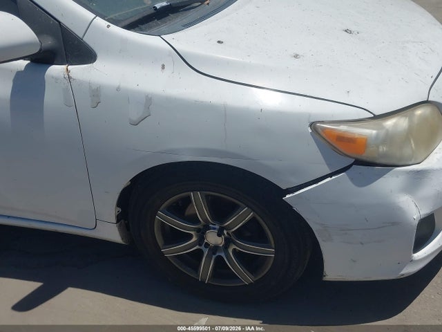 2011 Toyota COROLLA LE thumbnail 13