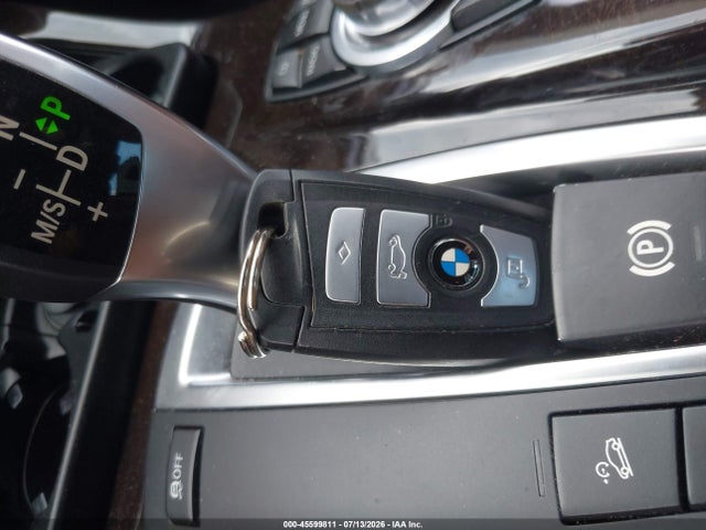 2011 BMW 535I XDRIVE thumbnail 11