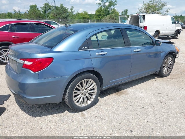 صورة 4 لـ 2011 Chrysler 200 LIMITED