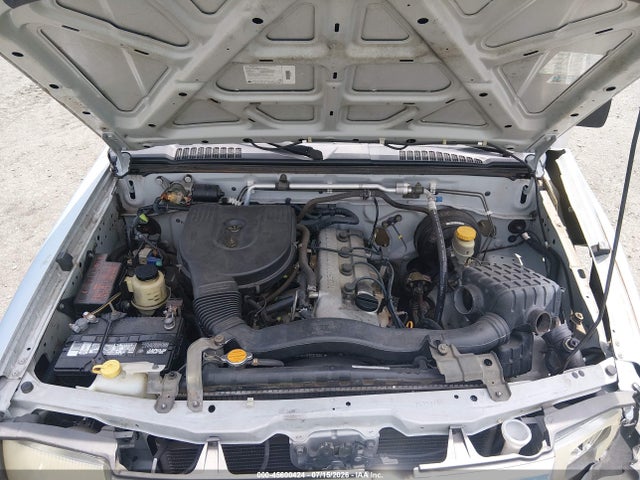 2000 Nissan FRONTIER XE 照片 10