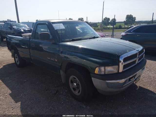 2001 Dodge RAM 1500 ST photo 1