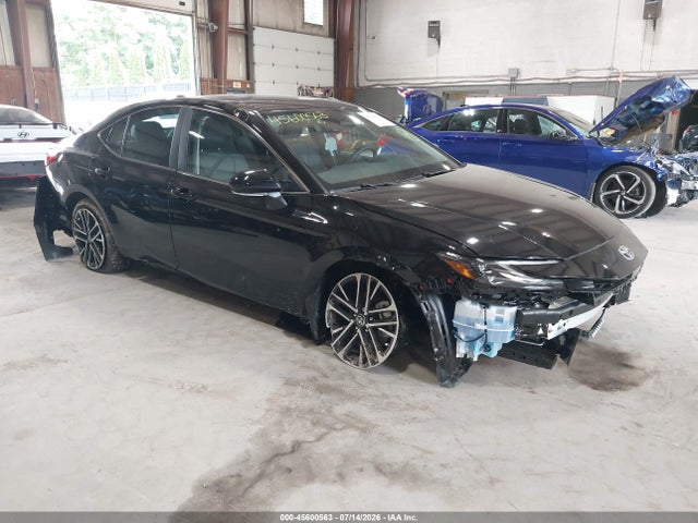 2026 TOYOTA CAMRY XLE