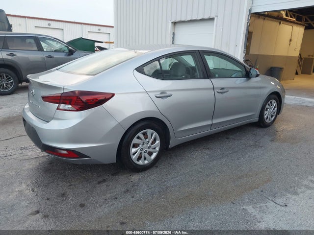 صورة 4 لـ 2020 Hyundai ELANTRA SE