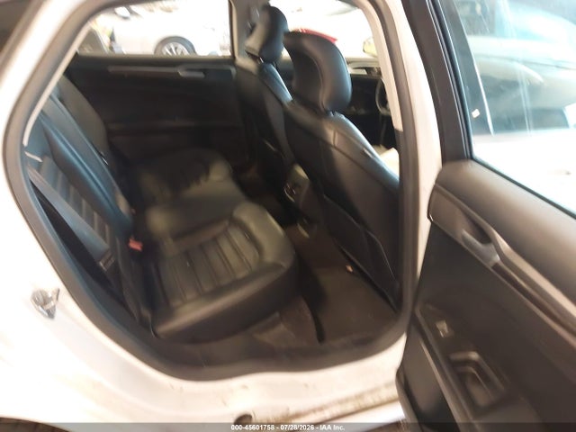 2017 FORD FUSION SE photo 8
