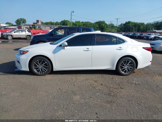 2016 Lexus ES 350 — миниатюра 14