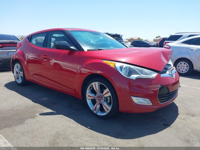 صورة 1 لـ 2013 Hyundai VELOSTER BASE W/GRAY