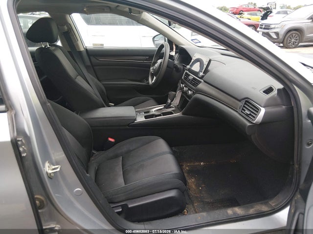 2019 HONDA ACCORD EX 5