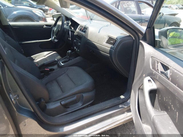 صورة 5 لـ 2012 Volkswagen JETTA 2.5L SE