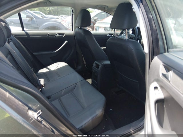 صورة 8 لـ 2012 Volkswagen JETTA 2.5L SE