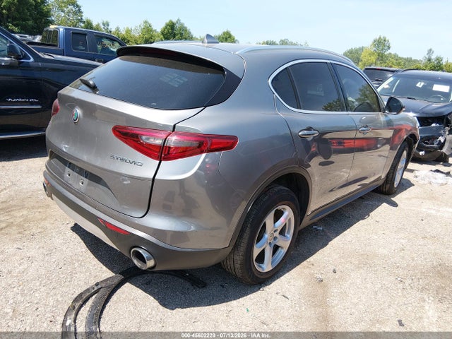 2019 ALFA ROMEO STELVIO AWD 4