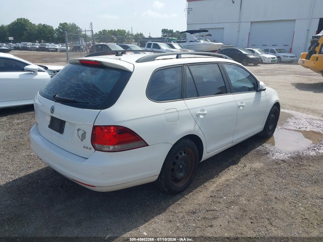 2013 Volkswagen JETTA SPORTWAGEN 2.5L S 照片 4