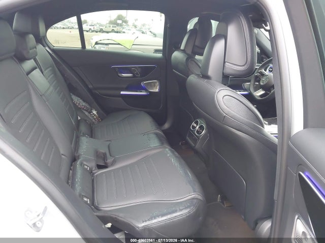 صورة 8 لـ 2025 Mercedes-BENZ C 300