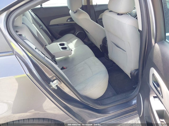 صورة 8 لـ 2011 Chevrolet CRUZE 1LT