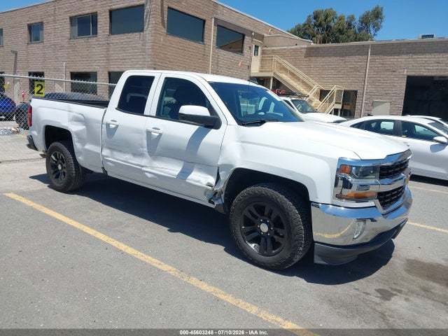 2017 Chevrolet SILVERADO 1500 1LT 照片 1