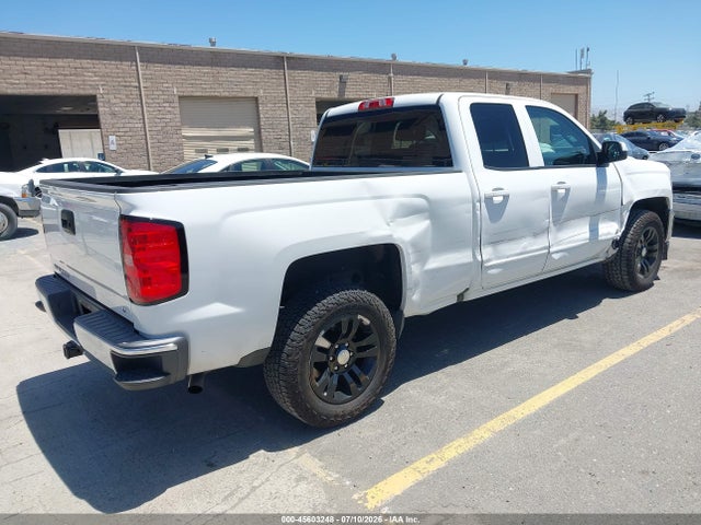 2017 Chevrolet SILVERADO 1500 1LT 照片 4