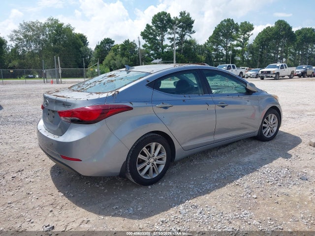 صورة 4 لـ 2015 Hyundai ELANTRA SE