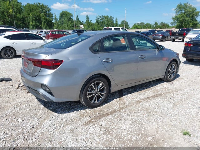 2024 KIA FORTE LXS 照片 4
