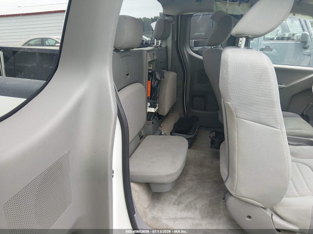 صورة 8 لـ 2015 Nissan FRONTIER S