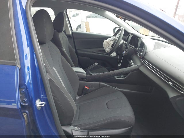 صورة 5 لـ 2021 Hyundai ELANTRA SE